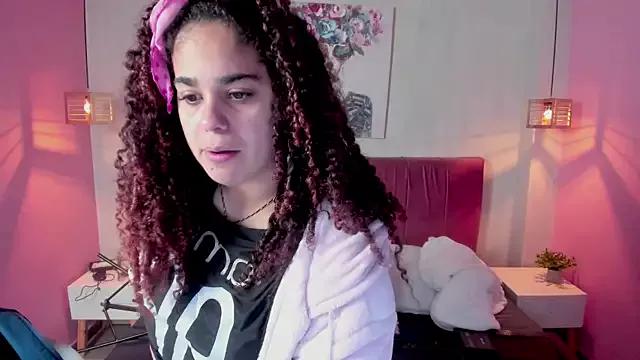 ninna_curly from StripChat is Freechat