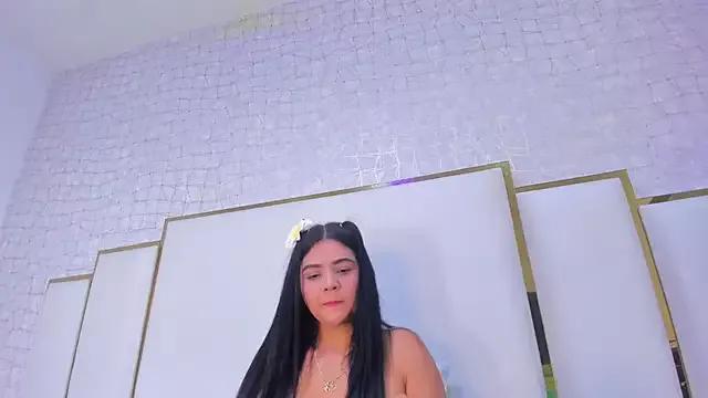 paola_rodriguez from StripChat is Freechat