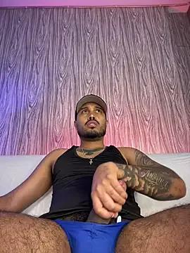 PapiStan from StripChat is Freechat