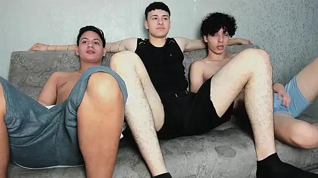 pelusos_mens from StripChat is Freechat