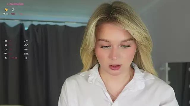PhilippaChasey from StripChat is Freechat
