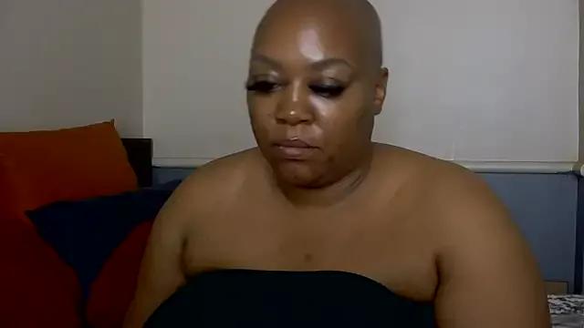 QUEENxJESSI from StripChat