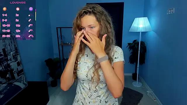 RayaNenlia from StripChat