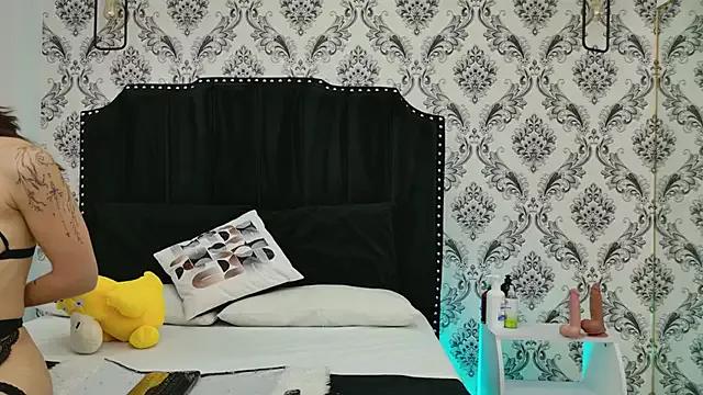 SaaraBrown from StripChat