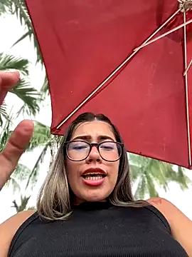 sara_calderon from StripChat