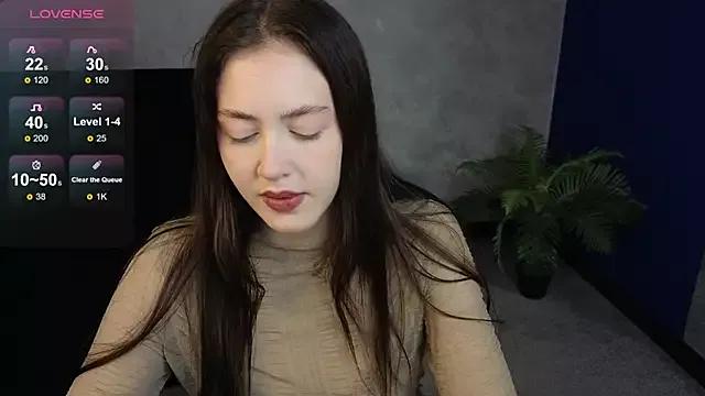 SaraMoren0 from StripChat