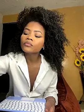ShadayCarmell from StripChat