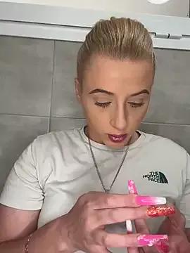 Strongqueen from StripChat is Freechat