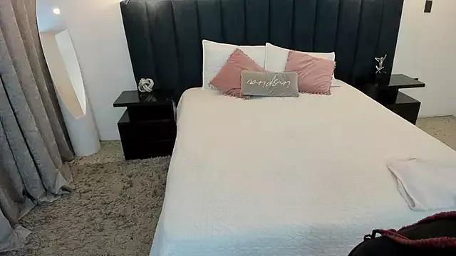susyy7 from StripChat