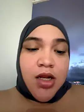 Sweetmuslim01 from StripChat