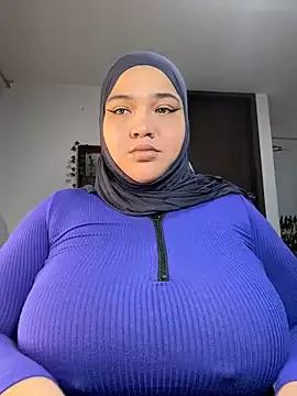 Sweetmuslim01 from StripChat