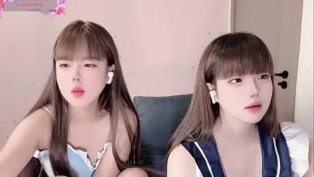TT-XXTT from StripChat