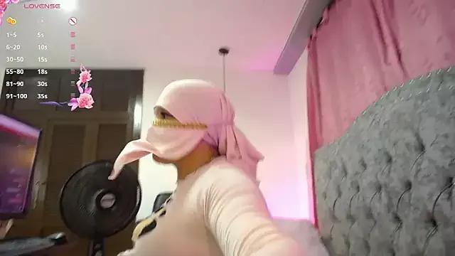 Uzziah_Sabag from StripChat
