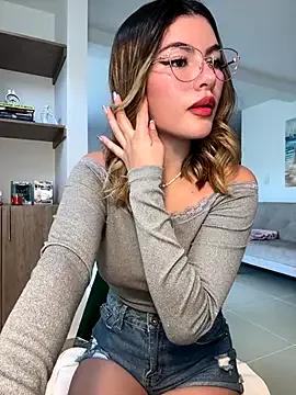 Your_Honeey from StripChat