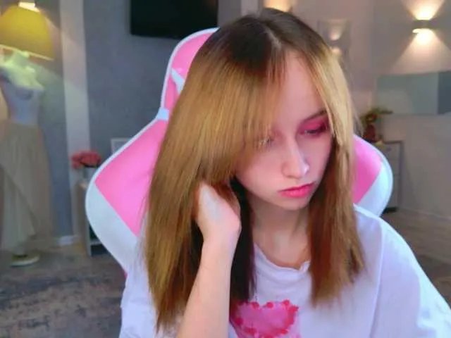 Offline b4by-lol1 on BongaCams