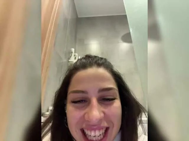 Offline VibroMashulkaDashulka on BongaCams