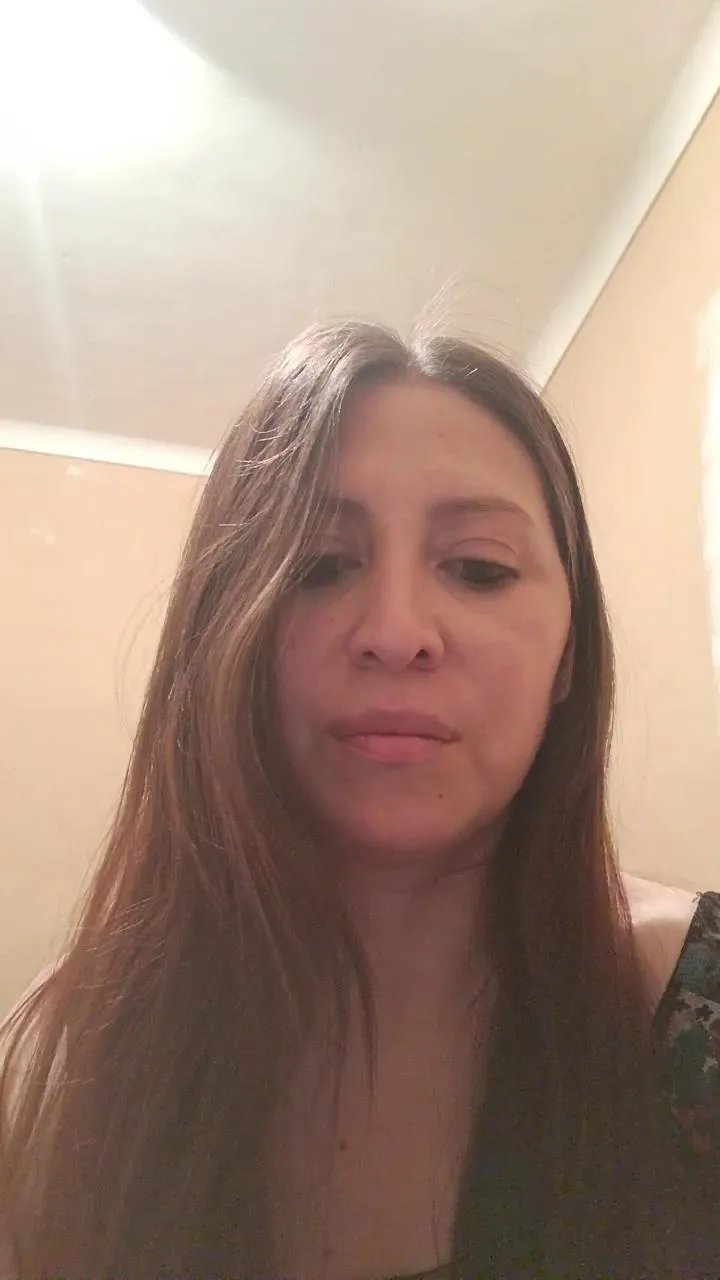 Divahot1 — Freechat on Cam4