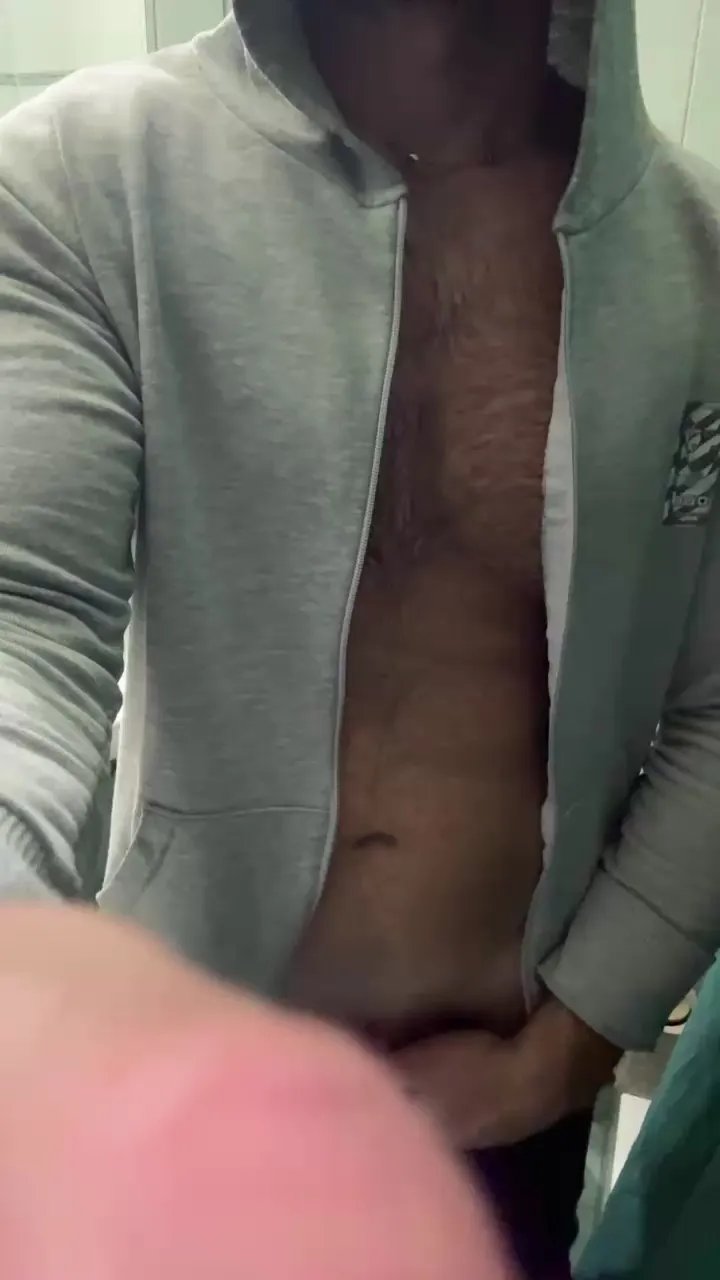 Offline giovan2020 on Cam4