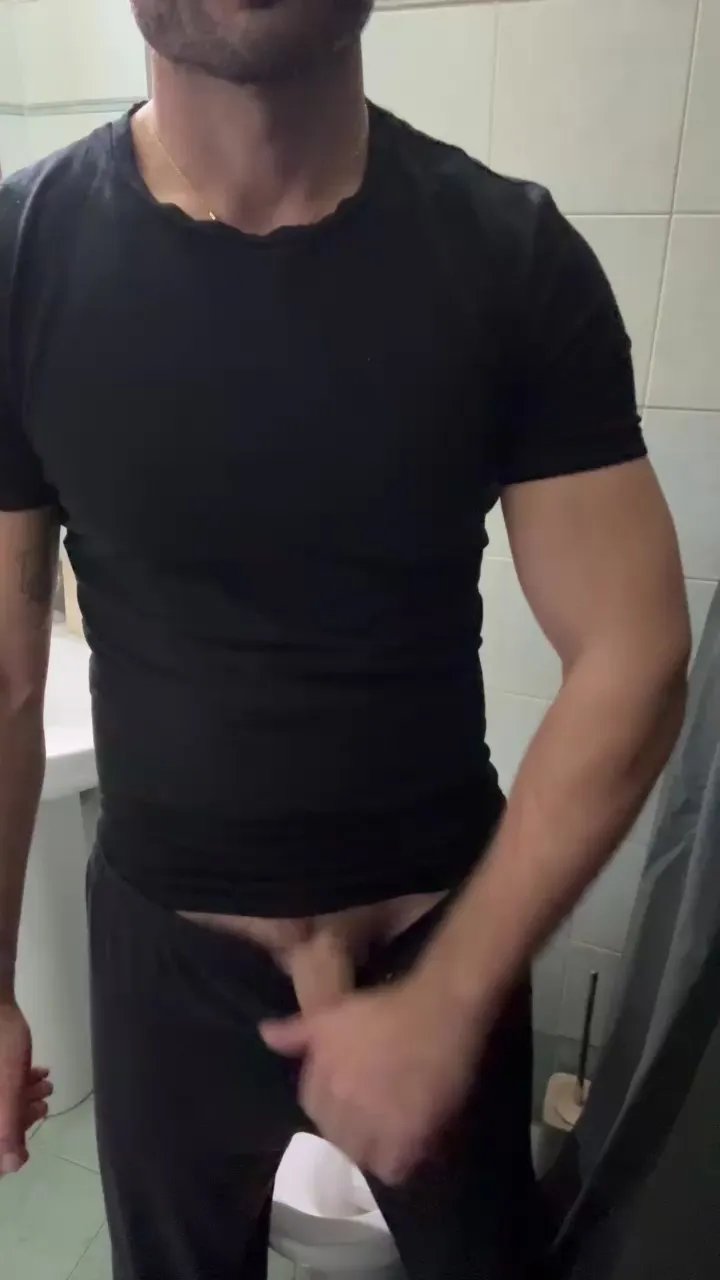 Offline giovan2020 on Cam4