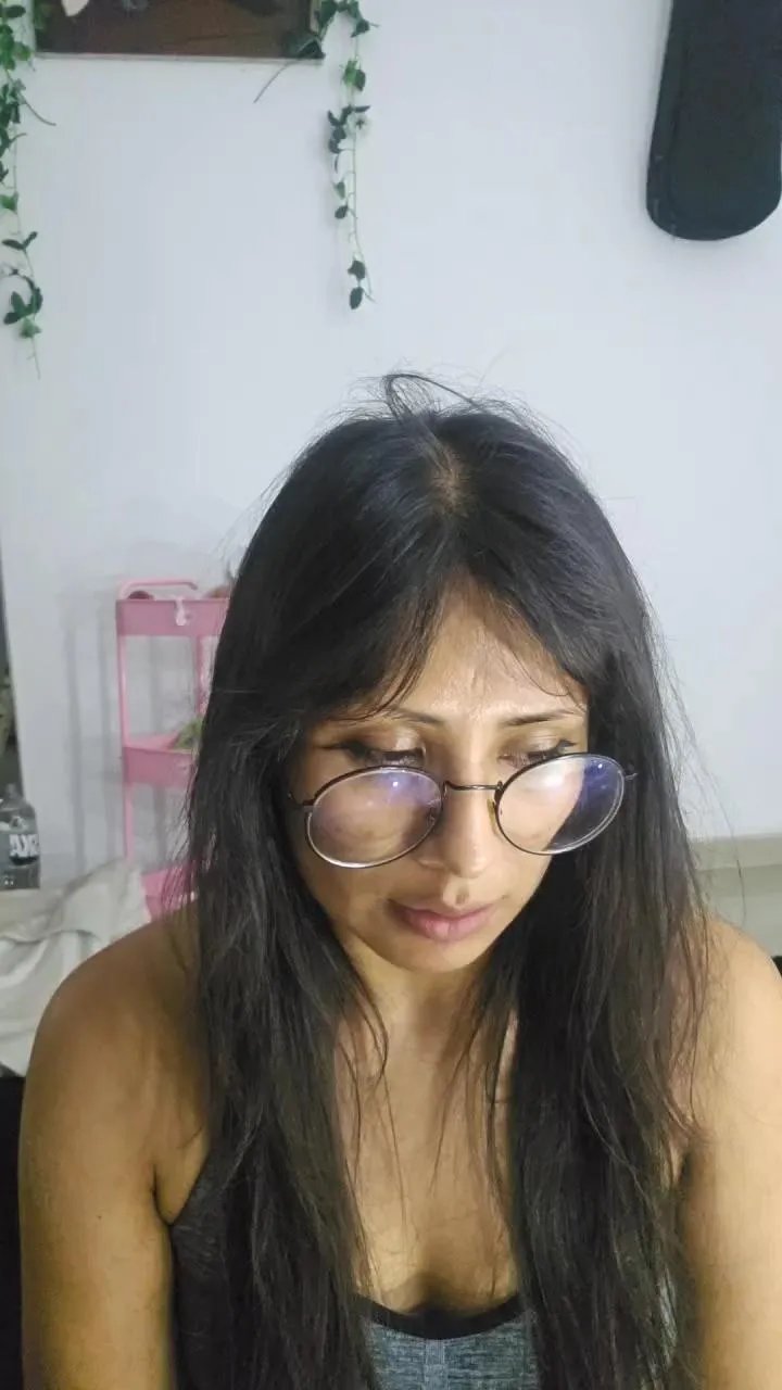 Offline Jade_Zephyra on Cam4