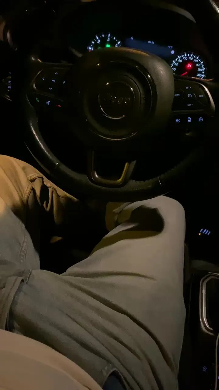 Offline lucapublic on Cam4