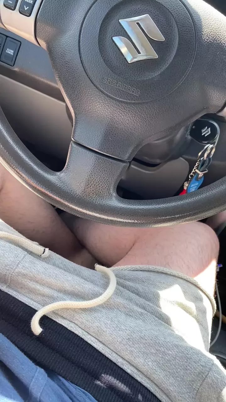 Offline lucapublic on Cam4