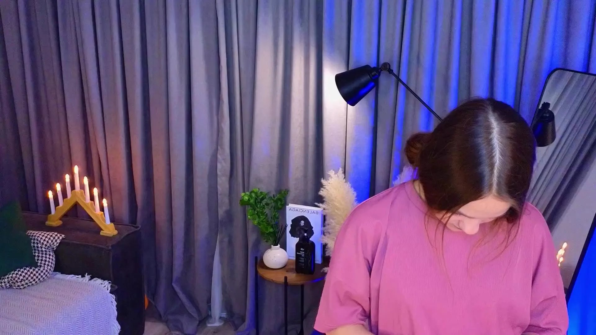 Offline LydiaBlyth on Cam4