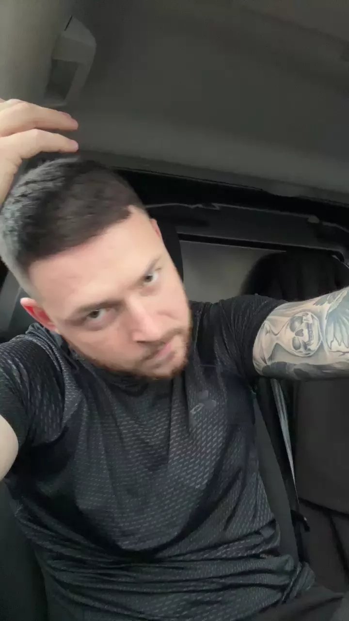 Offline Nicehardon3 on Cam4