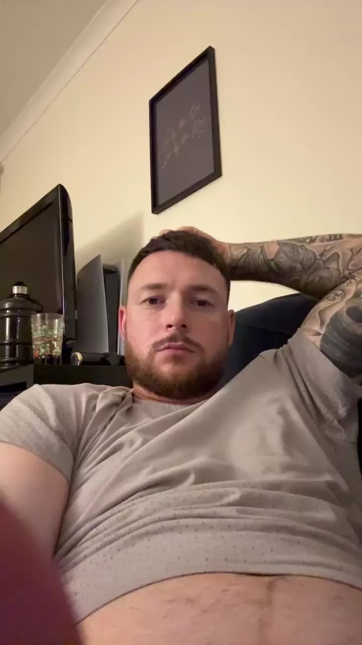 Offline Nicehardon3 on Cam4