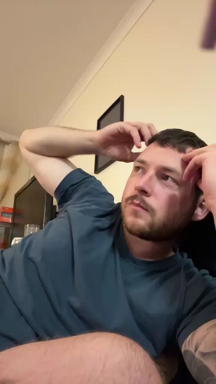 Offline Nicehardon3 on Cam4