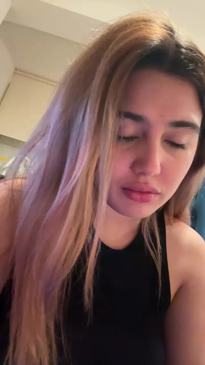 siaparis — Freechat on Cam4