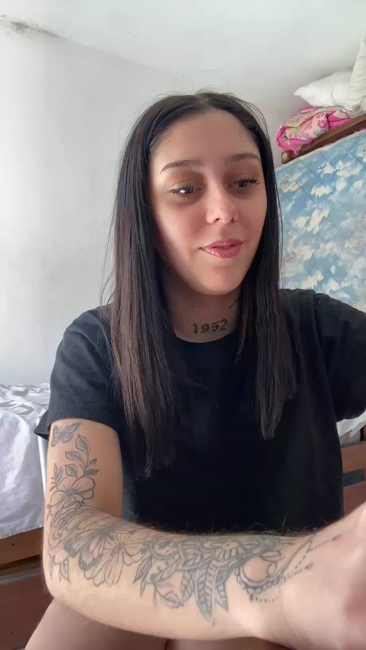 Offline Siltorres33 on Cam4