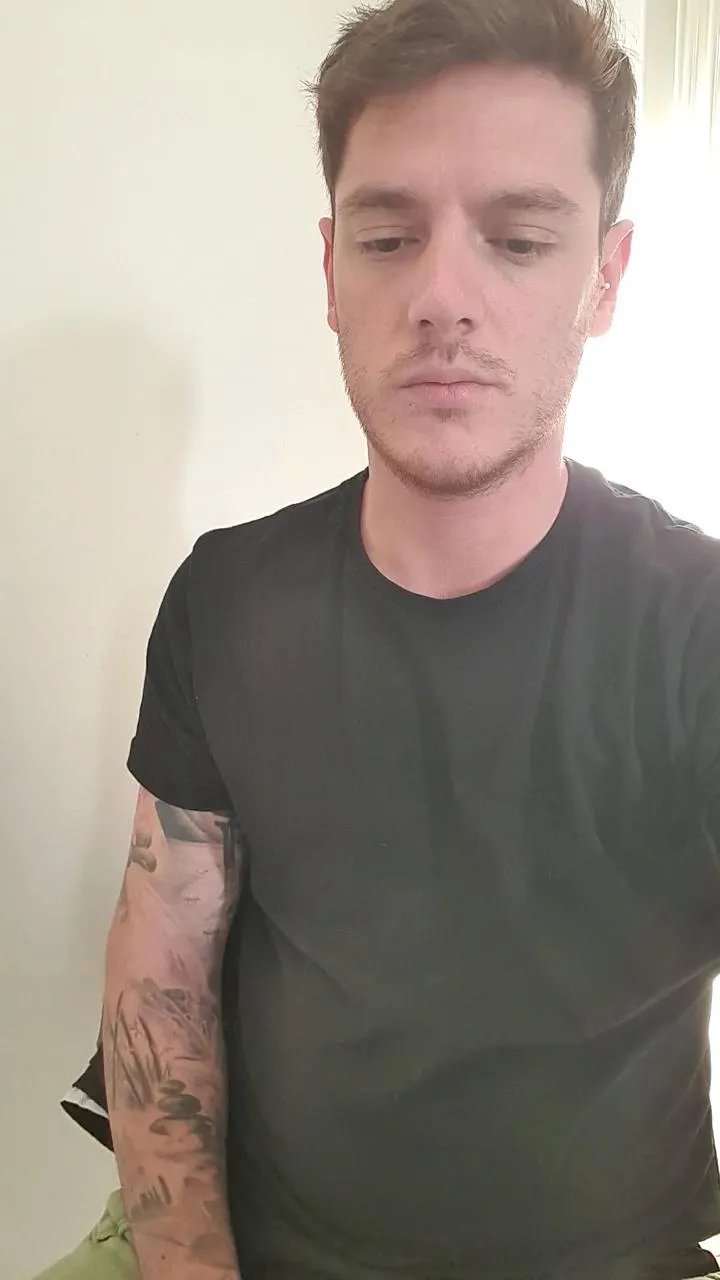 Offline WetDream20 on Cam4