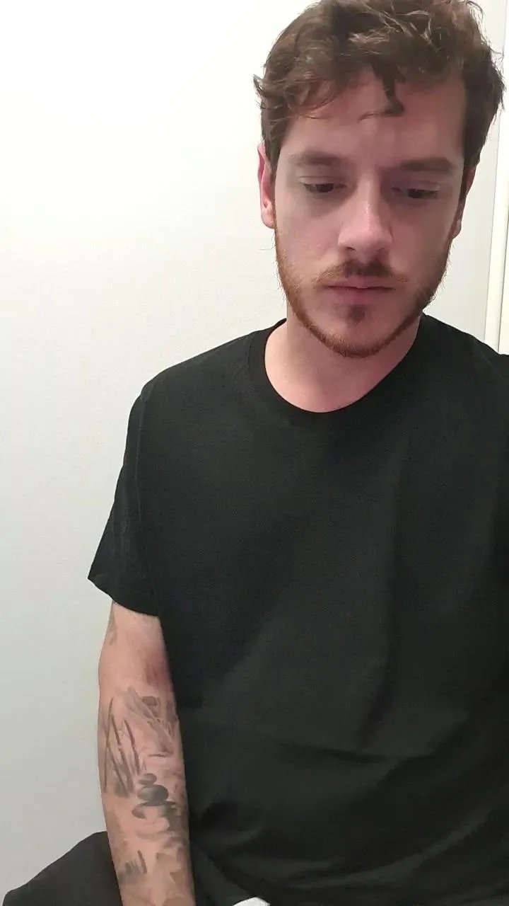 Offline WetDream20 on Cam4