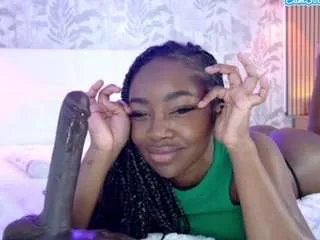 Away siennacole on CamSoda