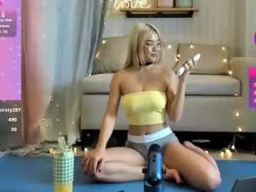 Private alissa_skyy on Chaturbate