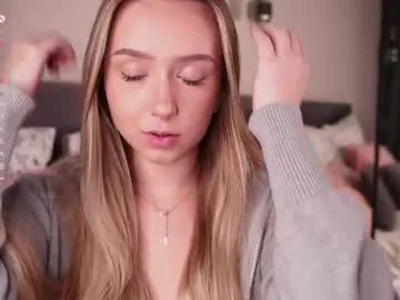 alodiaacomb on Chaturbate