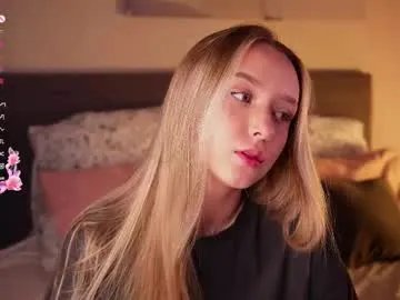 alodiaacomb on Chaturbate