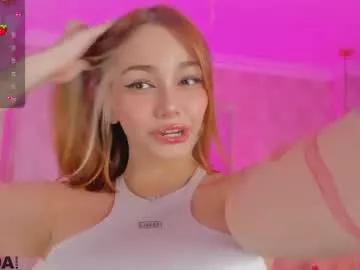 Freechat anniita_ on Chaturbate