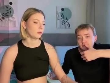 Freechat avrora_jessie on Chaturbate