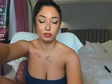 Freechat awesome_jolie on Chaturbate