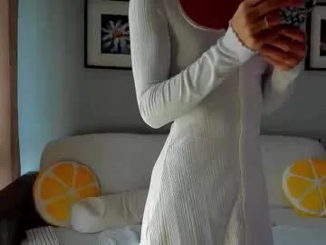 Freechat bella_hot77 on Chaturbate
