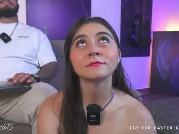 bellapazzia13 on Chaturbate