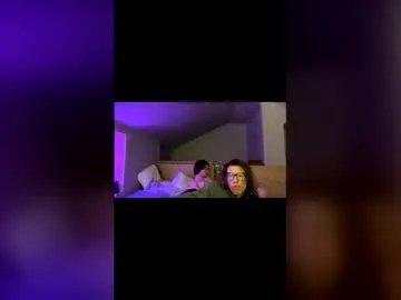 Freechat bigkitties69 on Chaturbate