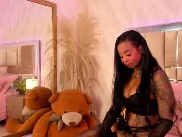 Freechat brunettklaryss on Chaturbate