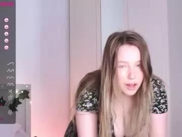 Freechat caramelangels on Chaturbate