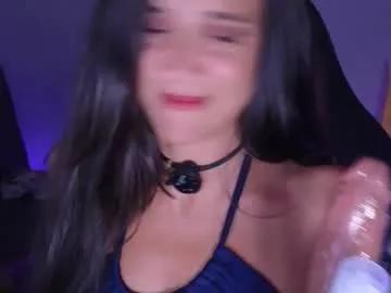 Freechat catherinstone on Chaturbate