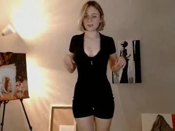 charming_beauty — GOAL: shake boobs [90 tokens remaining] Get to know me better! #saliva #mommy #natural #feet #mistress