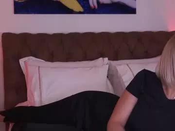 Group cristinavinci on Chaturbate