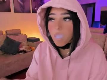 Freechat cute_sarita18 on Chaturbate